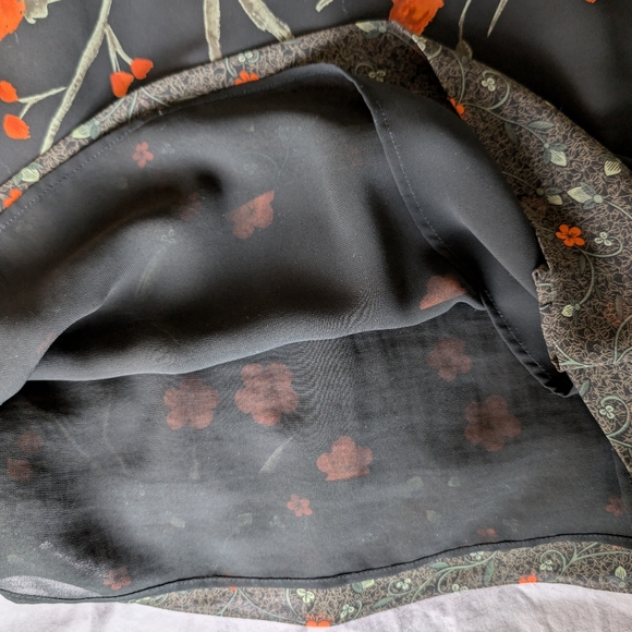 InWear skirt w/ poppy design Size UK 10/US 4-6. - Picture 8 of 10